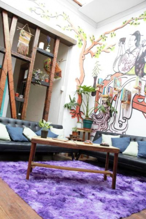 Valparadise Hostel